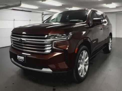 Certified 2022 Chevrolet Tahoe High Country AWD/4WD image 4