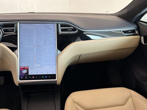 Used 2016 Tesla Model S 60D AWD/4WD image 30