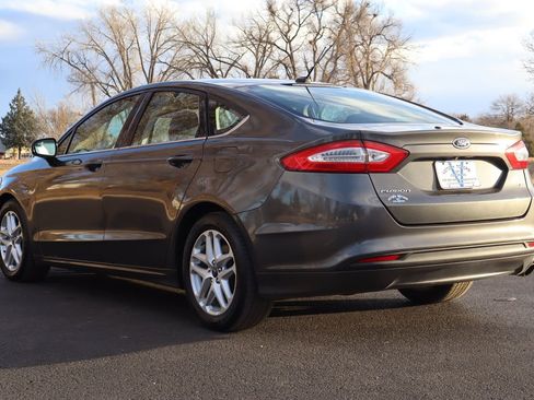Used 2016 Ford Fusion SE image 7