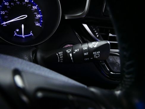 Used 2018 Toyota C-HR XLE FWD image 31