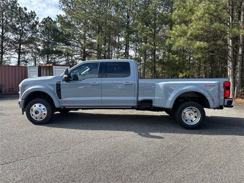 New 2026 Ford F450 Platinum w/ FX4 Off-Road Package image 4