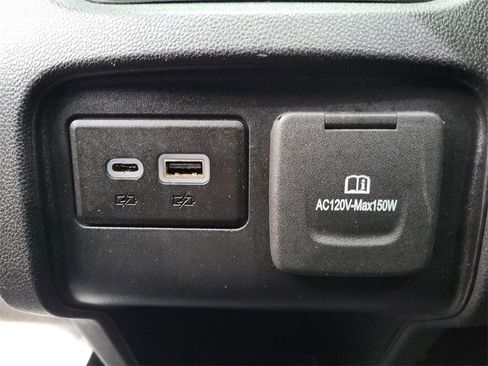 Used 2019 Chevrolet Blazer RS image 16