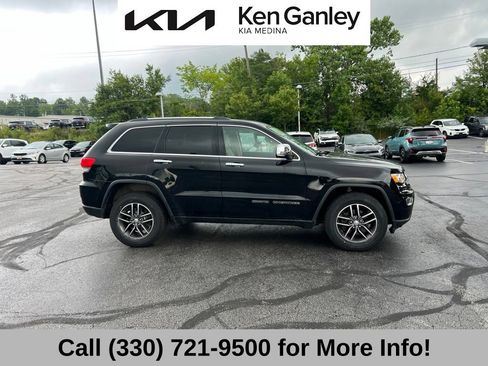 Used 2017 Jeep Grand Cherokee Limited AWD/4WD image 7