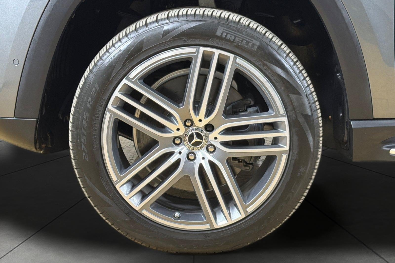 Used 2024 Mercedes-Benz GLS 450 4MATIC image 24