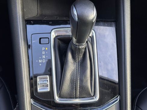 Used 2019 MAZDA CX-5 Touring image 33