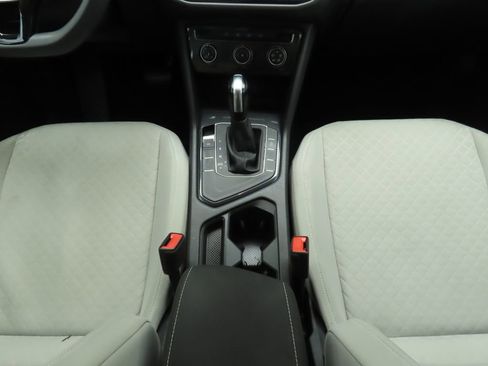 Used 2021 Volkswagen Tiguan S image 16