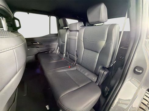 Used 2024 Lexus GX 550 w/ Accessory Package (31) AWD/4WD image 25