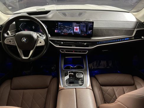 Used 2023 BMW X7 xDrive40i image 23