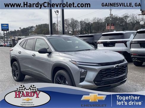 New 2026 Chevrolet Trax ACTIV image 1