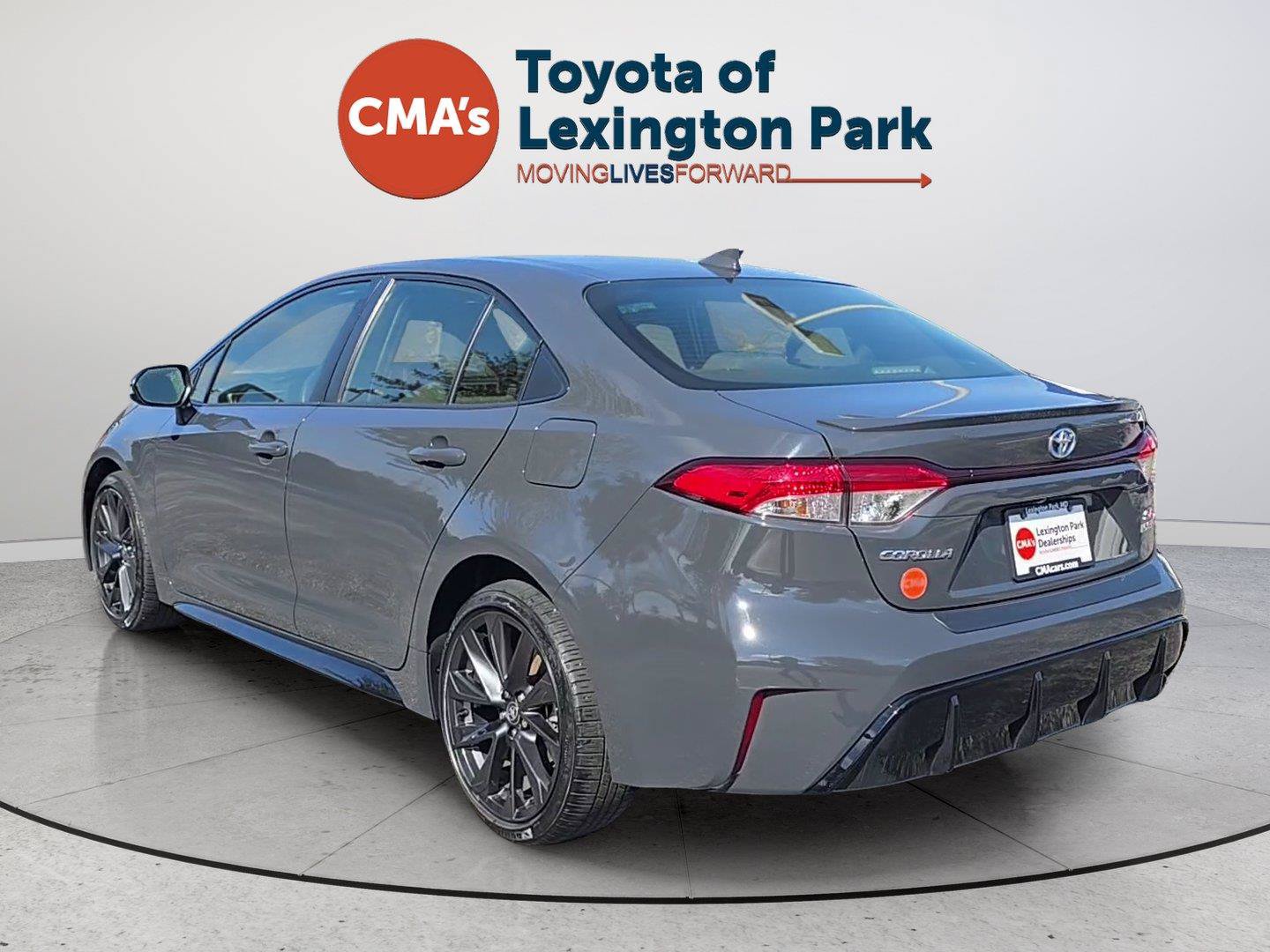 Used 2023 Toyota Corolla SE FWD image 3
