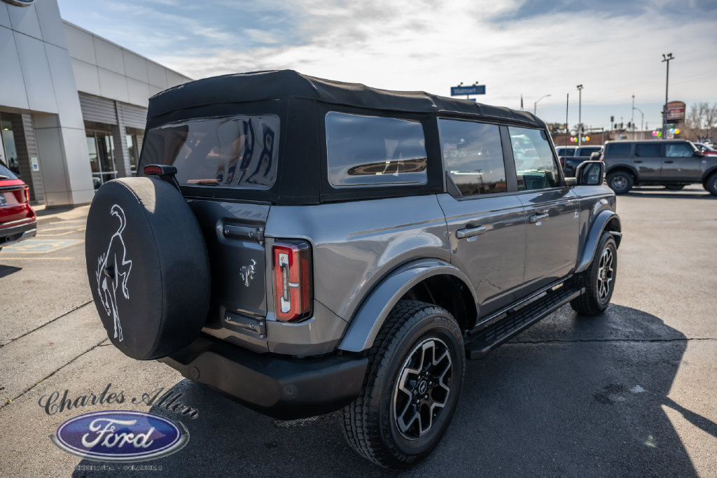 Used 2022 Ford Bronco Outer Banks AWD/4WD image 7