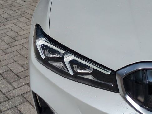 New 2025 BMW 330i Sedan w/ Premium Package RWD image 10
