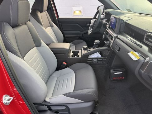 New 2025 Toyota Tacoma TRD Off-Road image 8