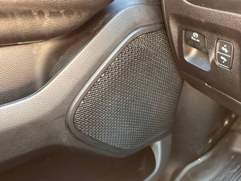 Used 2022 RAM 1500 Big Horn AWD/4WD image 18