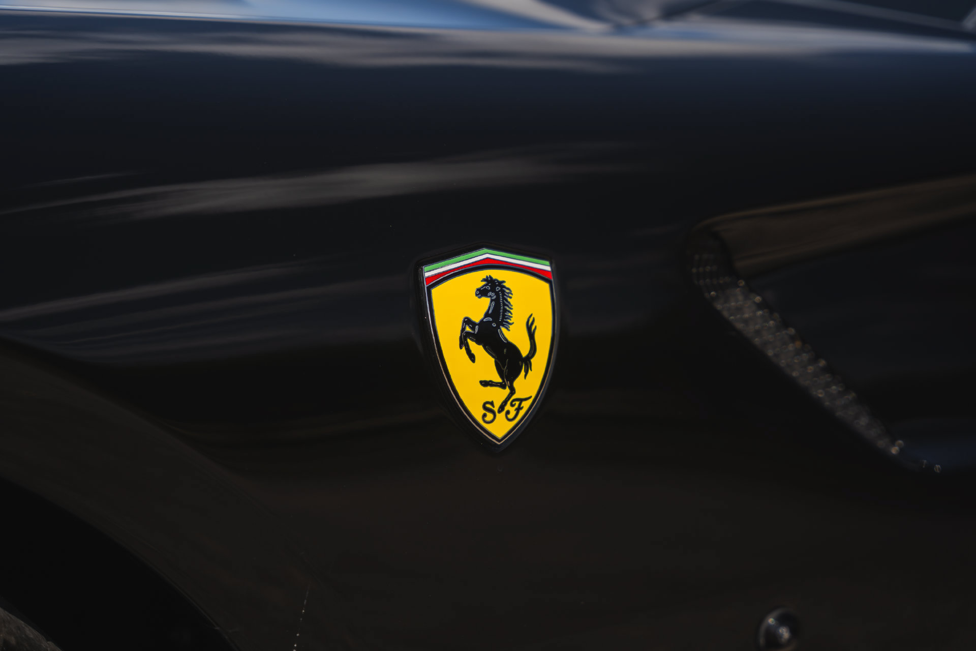 Used 2007 Ferrari 599 GTB Fiorano RWD image 22