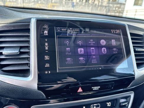 Used 2018 Honda Pilot Elite image 24