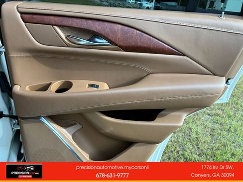 Used 2015 Cadillac Escalade Platinum AWD/4WD image 38