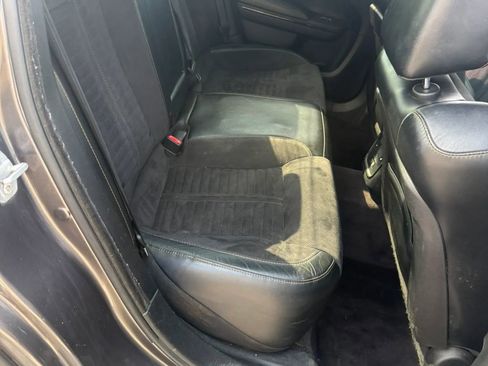 Used 2017 Dodge Charger R/T RWD image 19