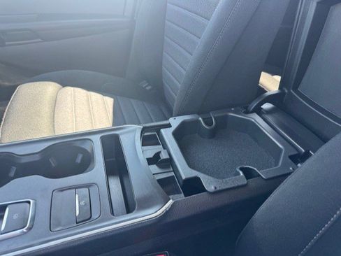 Used 2022 Ford Edge SE image 21