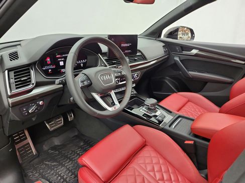 Used 2024 Audi SQ5 Prestige w/ Prestige Package AWD/4WD image 12