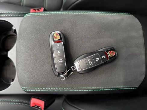 Used 2026 Porsche Macan GTS AWD/4WD image 30