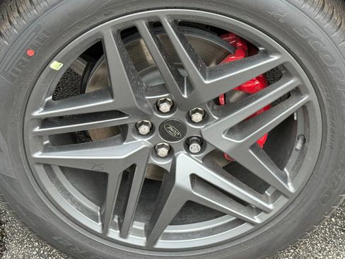 New 2026 Ford Explorer ST-Line w/ ST-Line Street Pack image 13