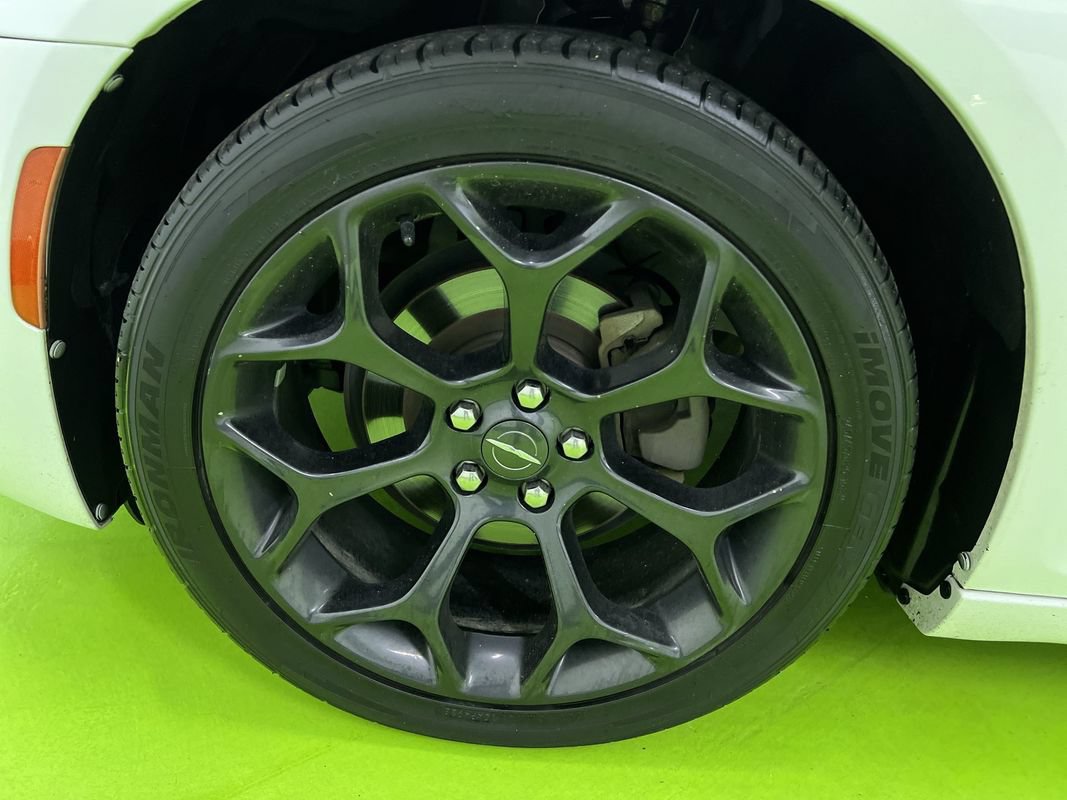 Used 2019 Chrysler 300 Touring w/ Sport Appearance Package RWD image 15