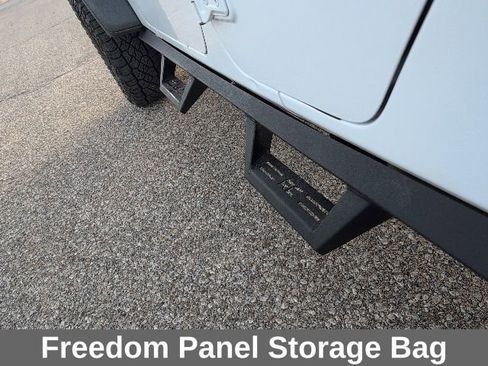 Used 2021 Jeep Gladiator Mojave image 13