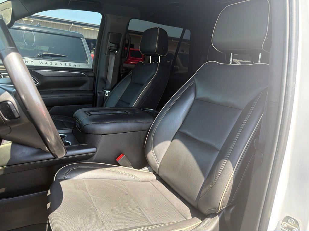 Used 2021 GMC Yukon SLT AWD/4WD image 36