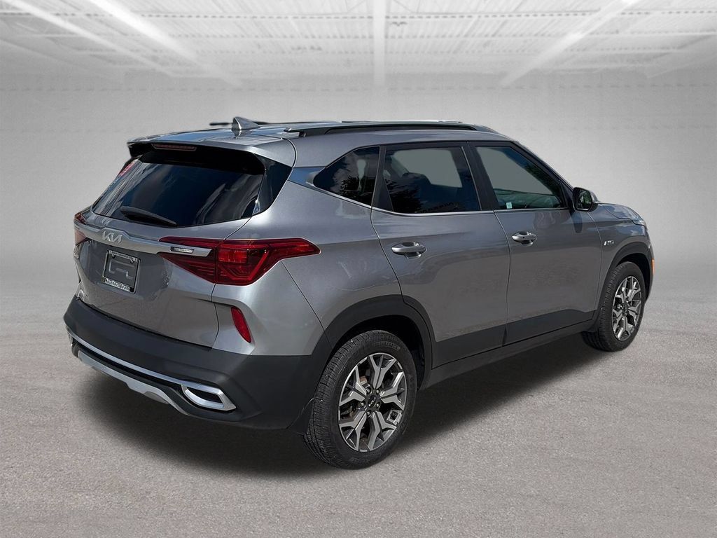 Used 2022 Kia Seltos EX AWD/4WD image 11