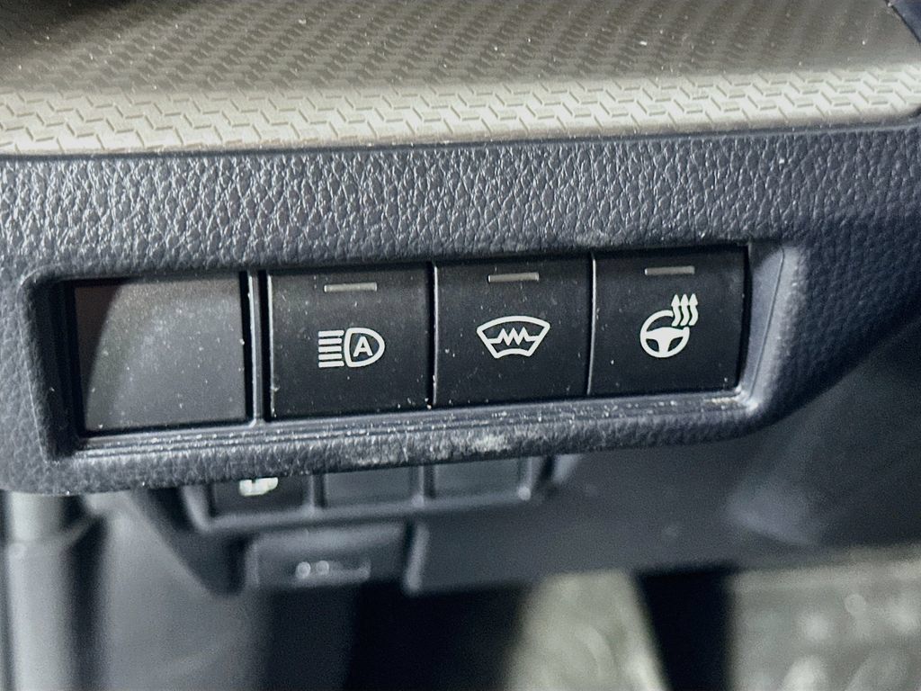 Used 2023 Toyota Prius XLE FWD image 23