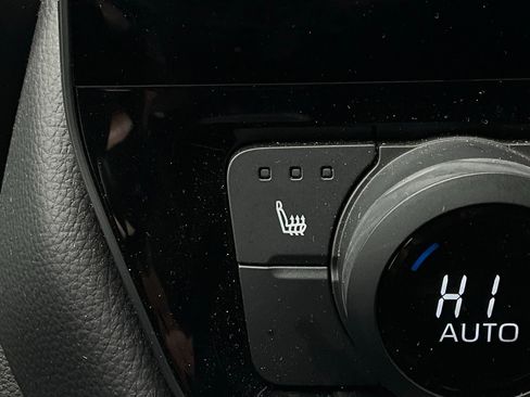 Used 2025 Toyota Grand Highlander XLE image 29