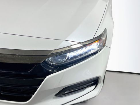 Used 2020 Honda Accord Sport image 12