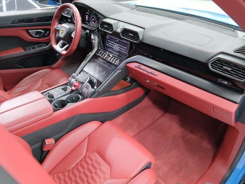 Used 2022 Lamborghini Urus image 39