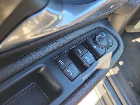 Used 2022 GMC Terrain SLT FWD image 25