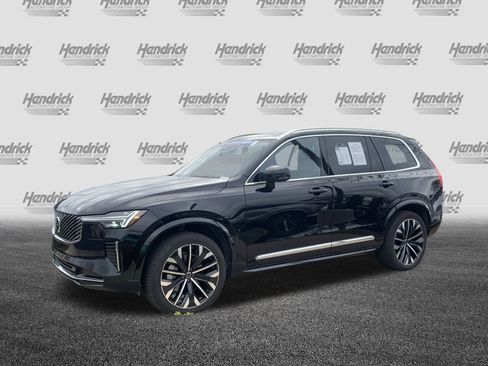 Used 2025 Volvo XC90 B6 Plus image 5