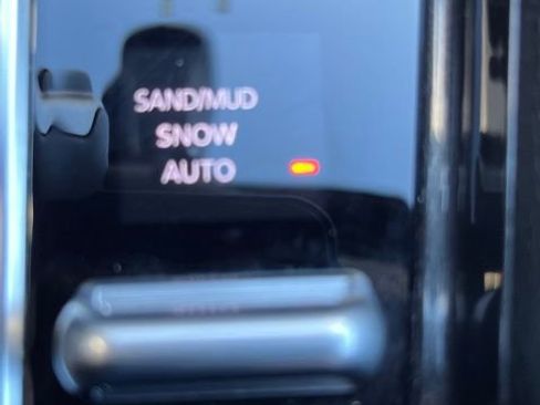 Used 2024 Jeep Compass Latitude image 28