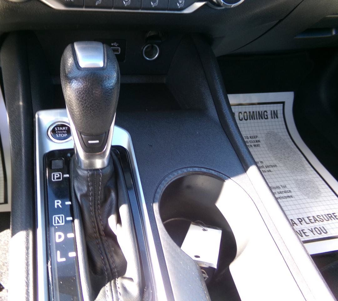 Used 2023 Nissan Altima 2.5 S FWD image 11