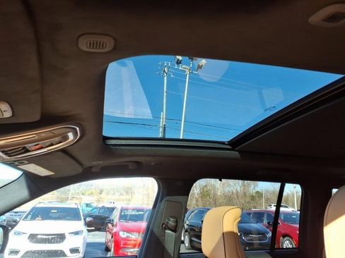 New 2025 Jeep Grand Cherokee Summit image 13