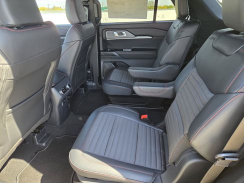 New 2026 Ford Explorer ST-Line w/ ST-Line Street Pack RWD image 28