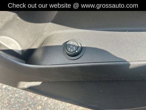 Used 2018 Chevrolet Equinox LT AWD/4WD image 13