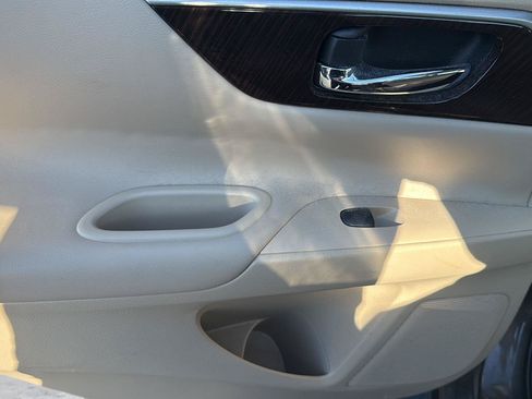 Used 2015 Nissan Altima 2.5 SL FWD image 19