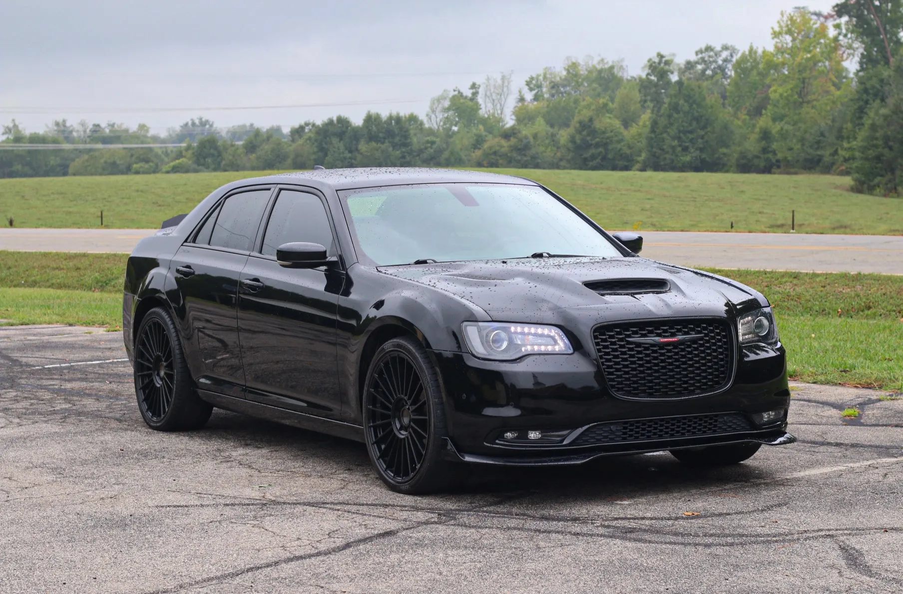 Used 2023 Chrysler 300 S RWD image 1
