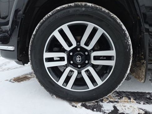 Used 2022 Toyota 4Runner Limited image 30