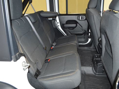 Used 2024 Jeep Wrangler Unlimited Sport AWD/4WD image 12