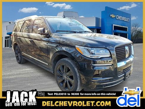 Used 2023 Lincoln Navigator Reserve image 1