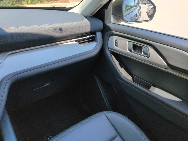 New 2026 Ford Explorer Active w/ Active Comfort Package RWD image 17