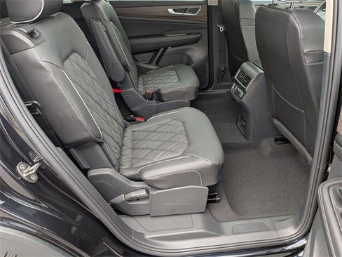 New 2026 Volkswagen Atlas SEL Premium R-Line image 30