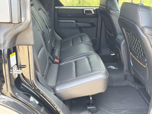 Used 2024 Ford Bronco Badlands AWD/4WD image 15