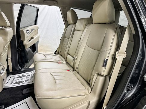 Used 2019 INFINITI QX60 Luxe w/ Essential Package image 8